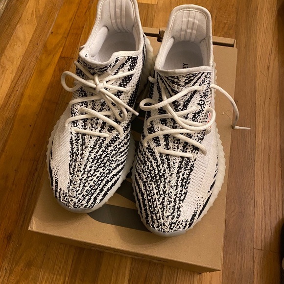 yeezy boost tennis shoes